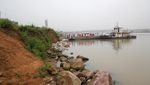 中铁铁建水上作业钢栈桥码头施工