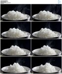冒着热气的白米饭