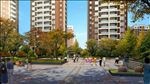高层住宅景观扭秧歌广场跳舞图