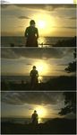 女人海边看夕阳剪影