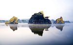 新中式金色山峦山水背景墙