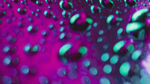 落在窗户玻璃上的雨点水珠