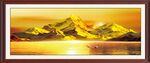 背靠金山