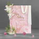 粉色生日贺卡装饰布置