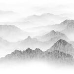 水墨群山云雾缭绕意境美