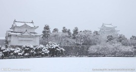 大雪中的亭台楼阁