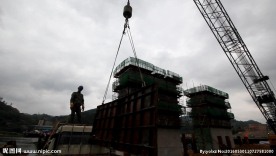 中铁铁建钢栈桥桩基桥墩吊车钢板