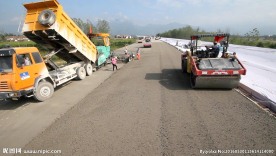 中铁铁建高速公路路面机设备作业