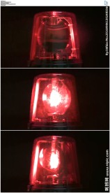 闪烁的警车灯光