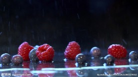 水果落下的慢镜头特写