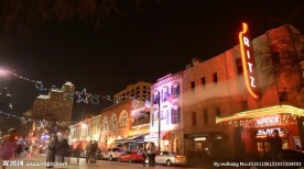 城市夜晚间隔拍摄