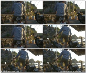 从摩托车上走下来的男人