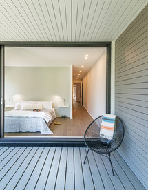 门窗 别墅 阳光房 沙发 桌子