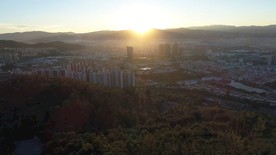 飞跃城市玉溪的黄昏