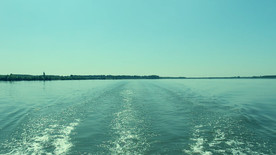 淡淡的湖水风光