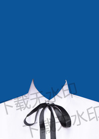 女性白衬衫