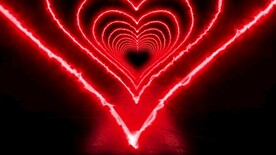 穿越红色燃烧的心视频素材