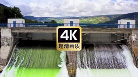 水边双口奔流的水坝美景