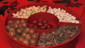 新年美食坚果拼盘春节氛围4K