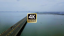 雄伟跨海大桥车流美景