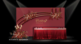 酒红色婚礼迎宾区