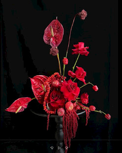 红掌插花艺术作品展示