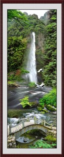 秀丽山水间的拱桥风景