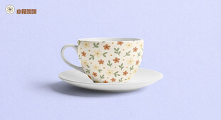 碎花茶杯与茶碟