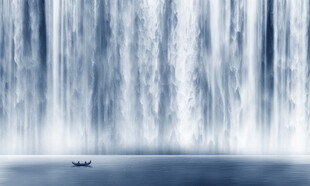 流水生财瀑布山水画