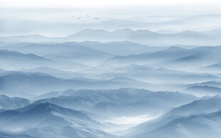 水墨群山背景