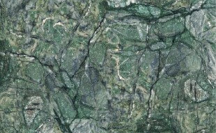 深绿纹理岩石表面